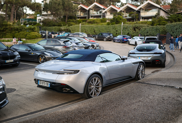 Aston Martin DB11 V8 Volante