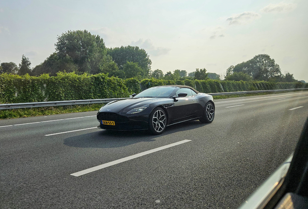 Aston Martin DB11 V8 Volante