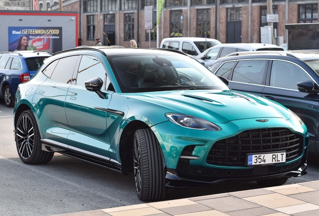 Aston Martin DBX707
