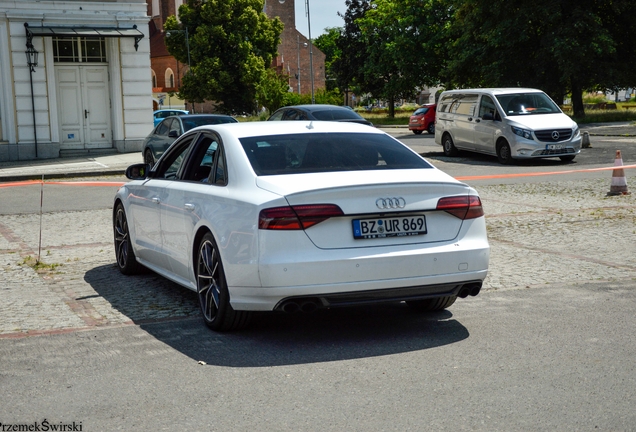 Audi S8 D4 Plus