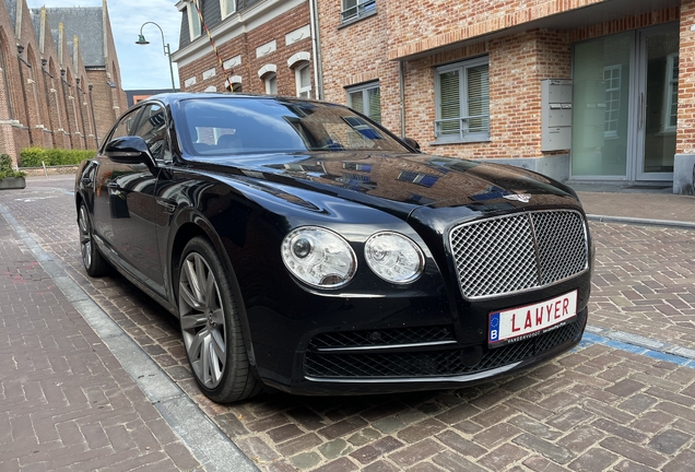 Bentley Flying Spur V8