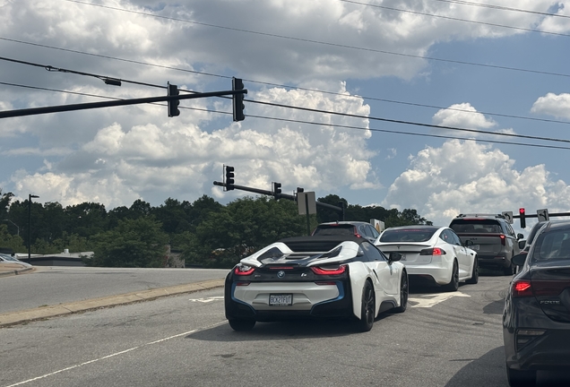 BMW i8 Roadster