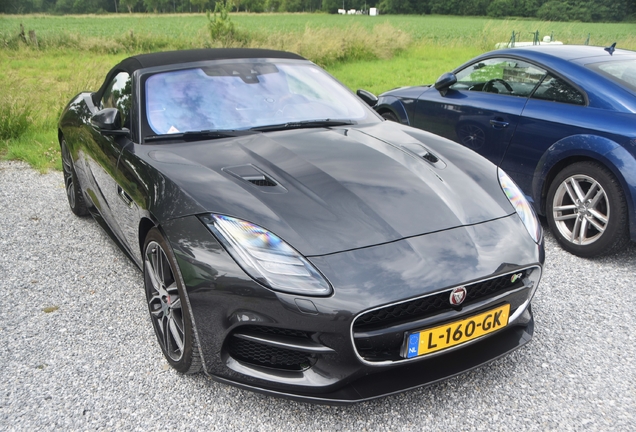Jaguar F-TYPE R Convertible 2017