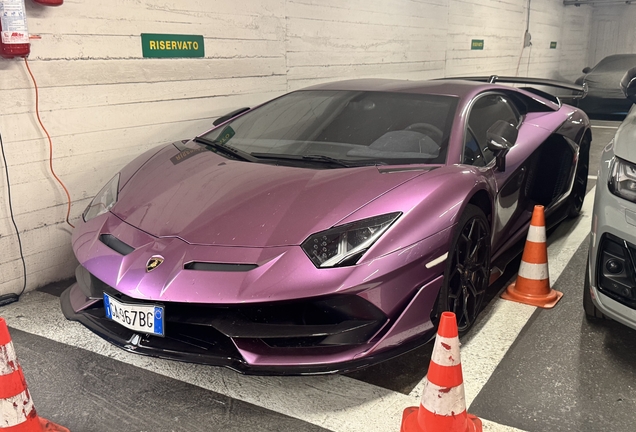 Lamborghini Aventador LP770-4 SVJ