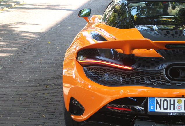 McLaren 750S Spider