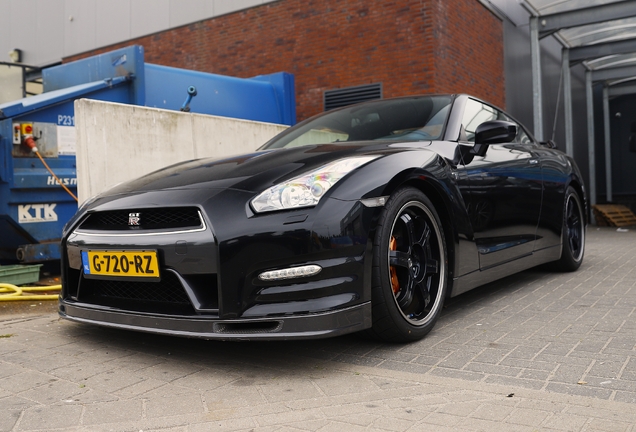 Nissan GT-R 2013