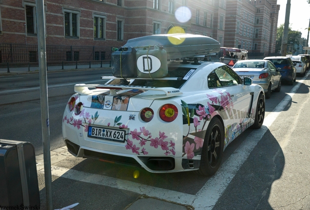 Nissan GT-R 2011