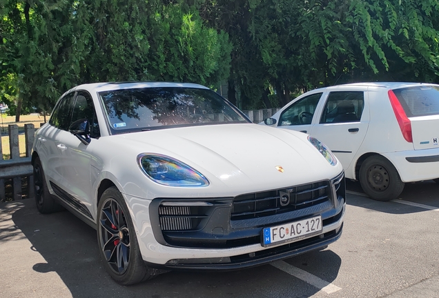 Porsche 95B Macan GTS MkIII