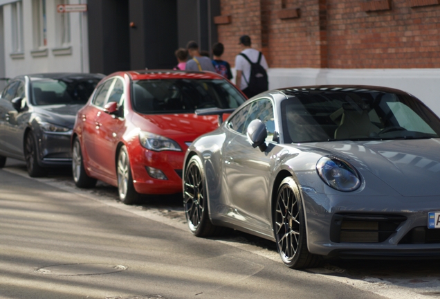 Porsche 992 Carrera 4 GTS MkI
