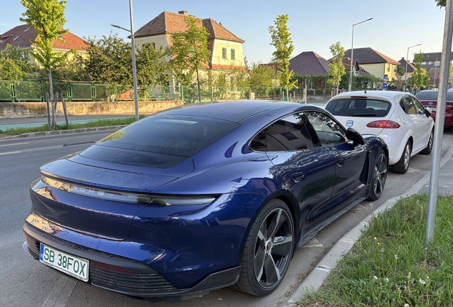 Porsche Taycan Turbo S