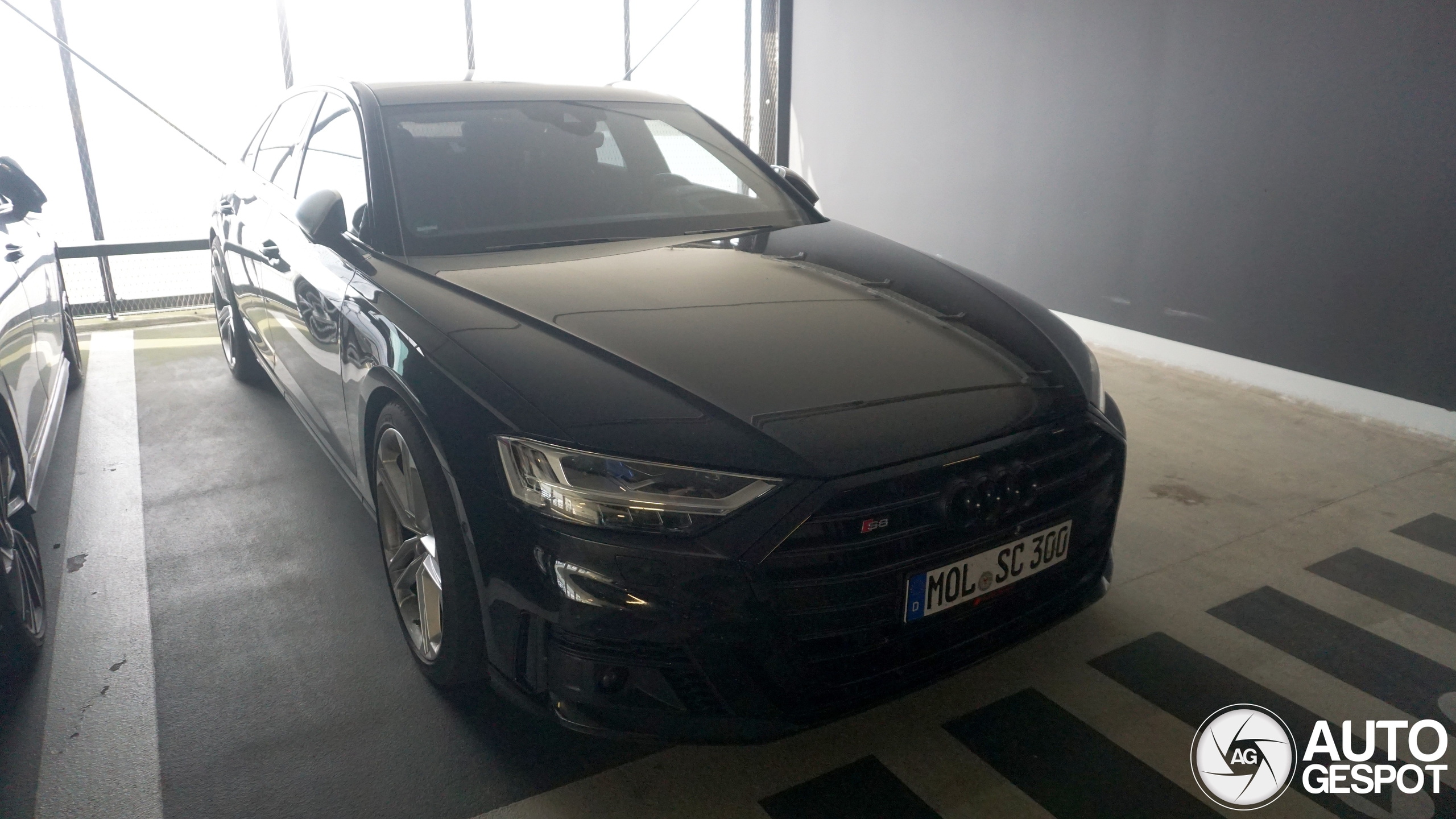Audi S8 D5