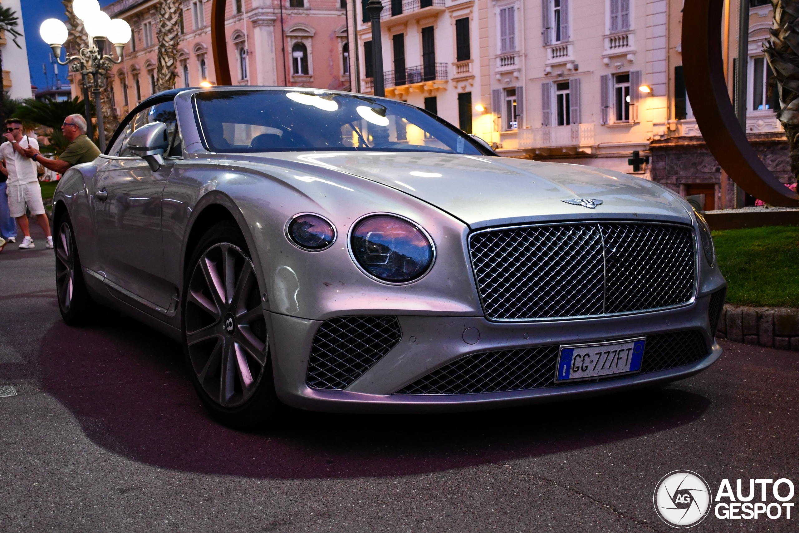 Bentley Continental GTC V8 2020