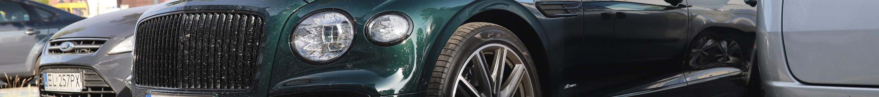 Bentley Flying Spur V8 Azure