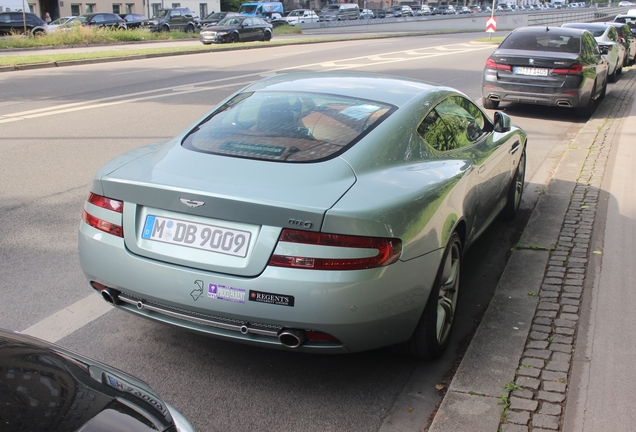 Aston Martin DB9