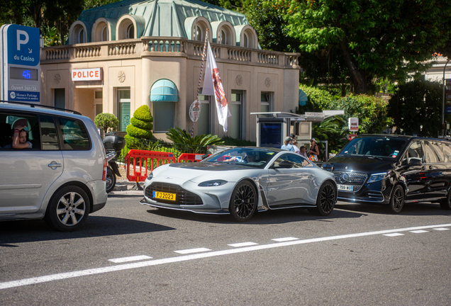 Aston Martin V12 Vantage 2023