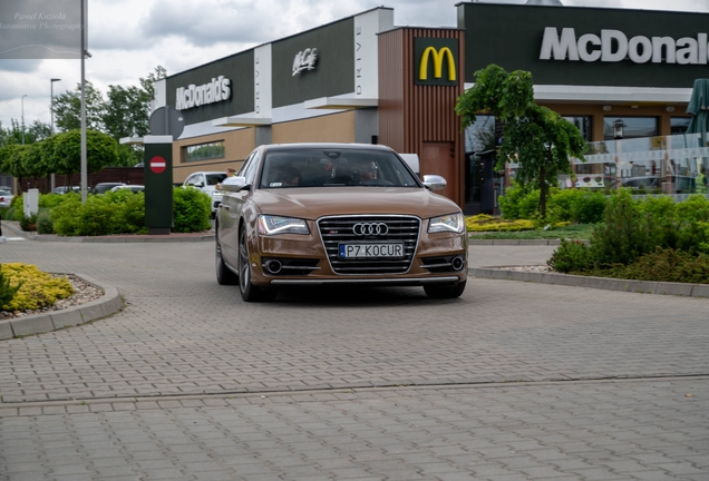 Audi S8 D4