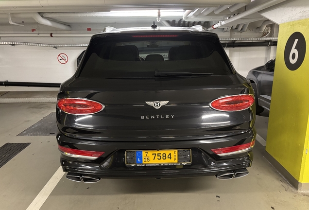 Bentley Bentayga V8 2021
