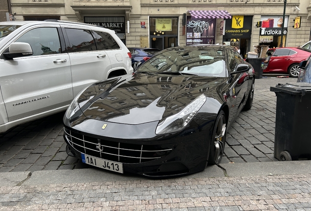 Ferrari FF
