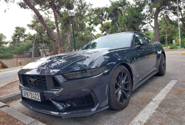 Ford Mustang Dark Horse 2024
