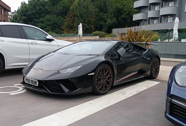 Lamborghini Huracán LP640-4 Performante
