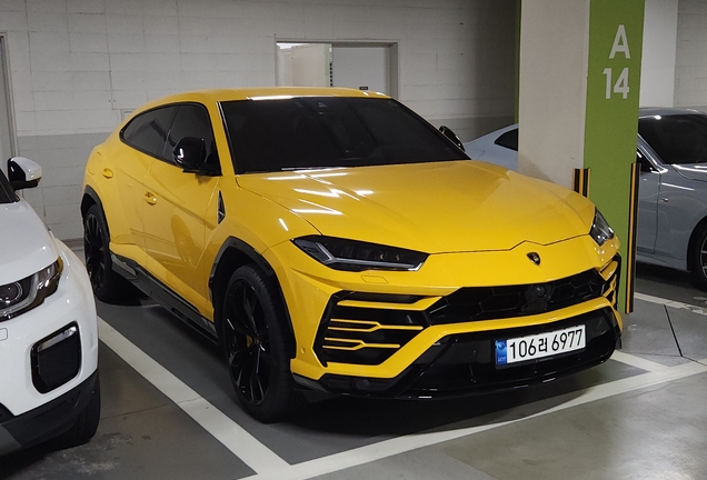 Lamborghini Urus