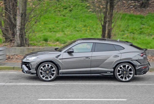 Lamborghini Urus S