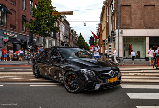 Mercedes-AMG E 63 S W213