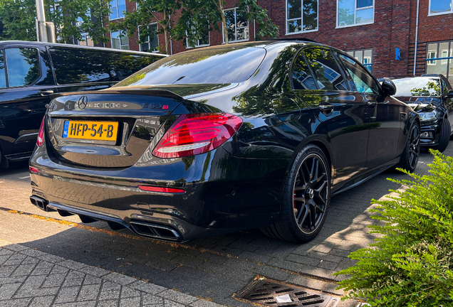 Mercedes-AMG E 63 S W213