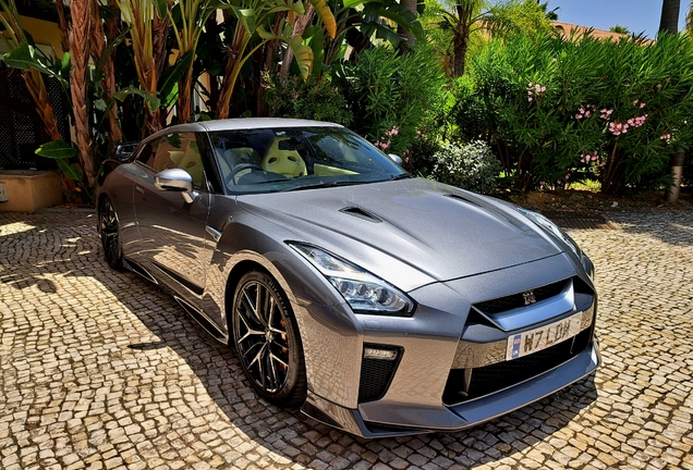 Nissan GT-R 2017