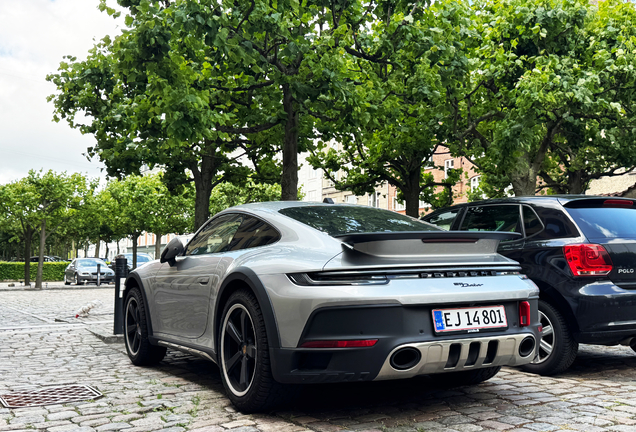 Porsche 992 Dakar