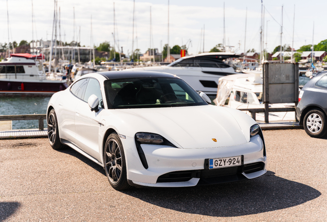 Porsche Taycan Turbo