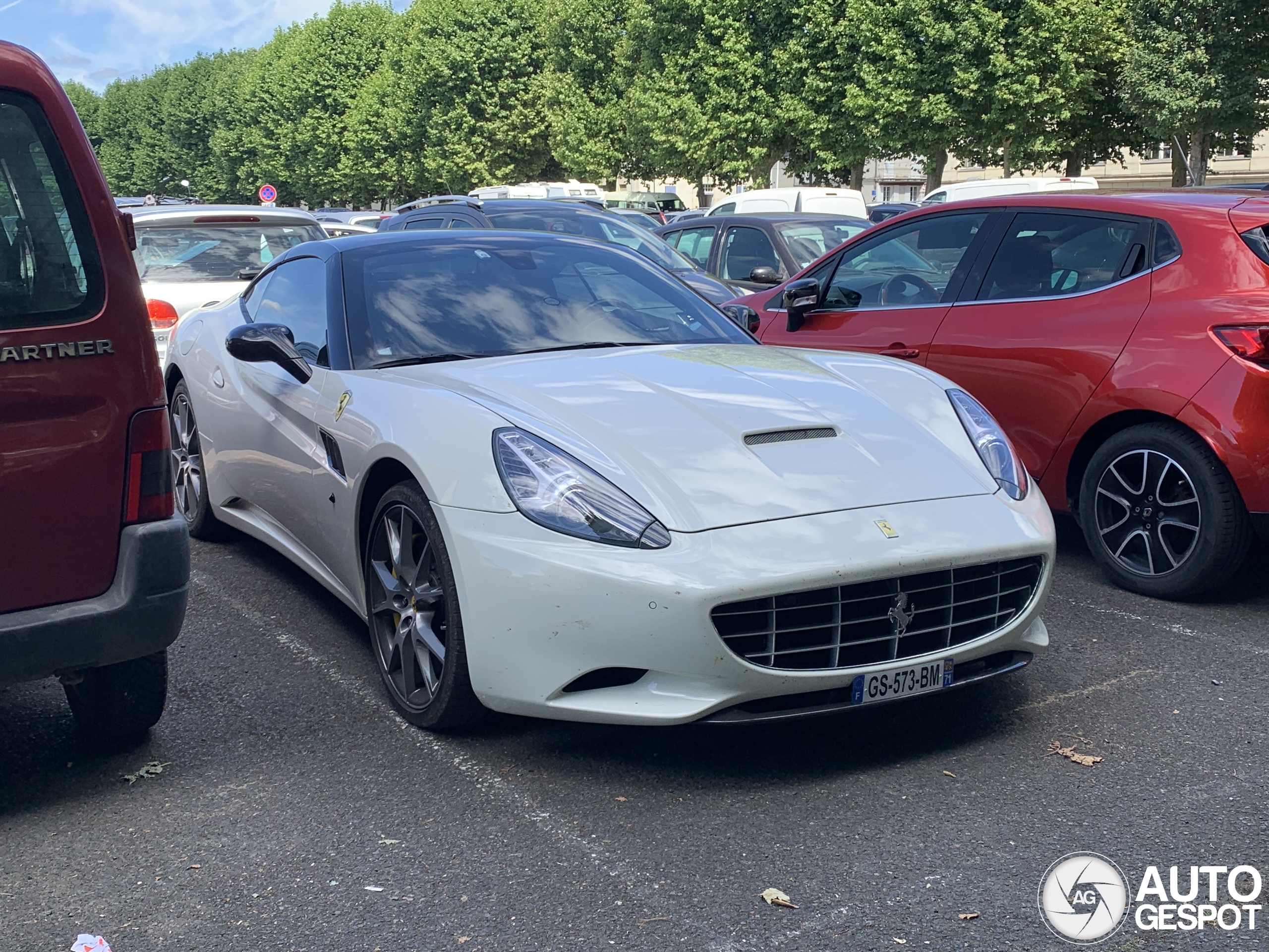 Ferrari California