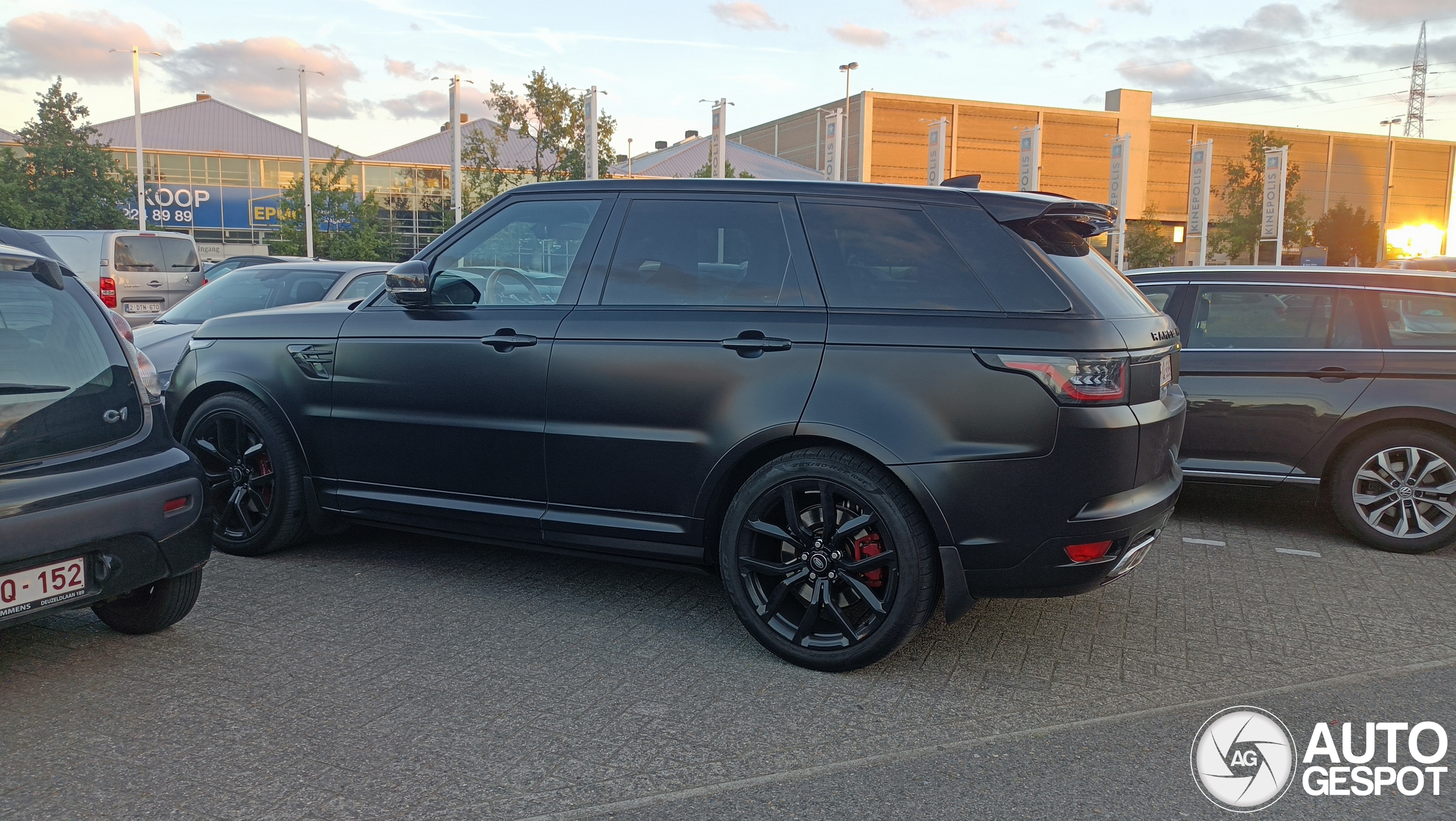 Land Rover Range Rover Sport SVR 2018 Carbon Edition