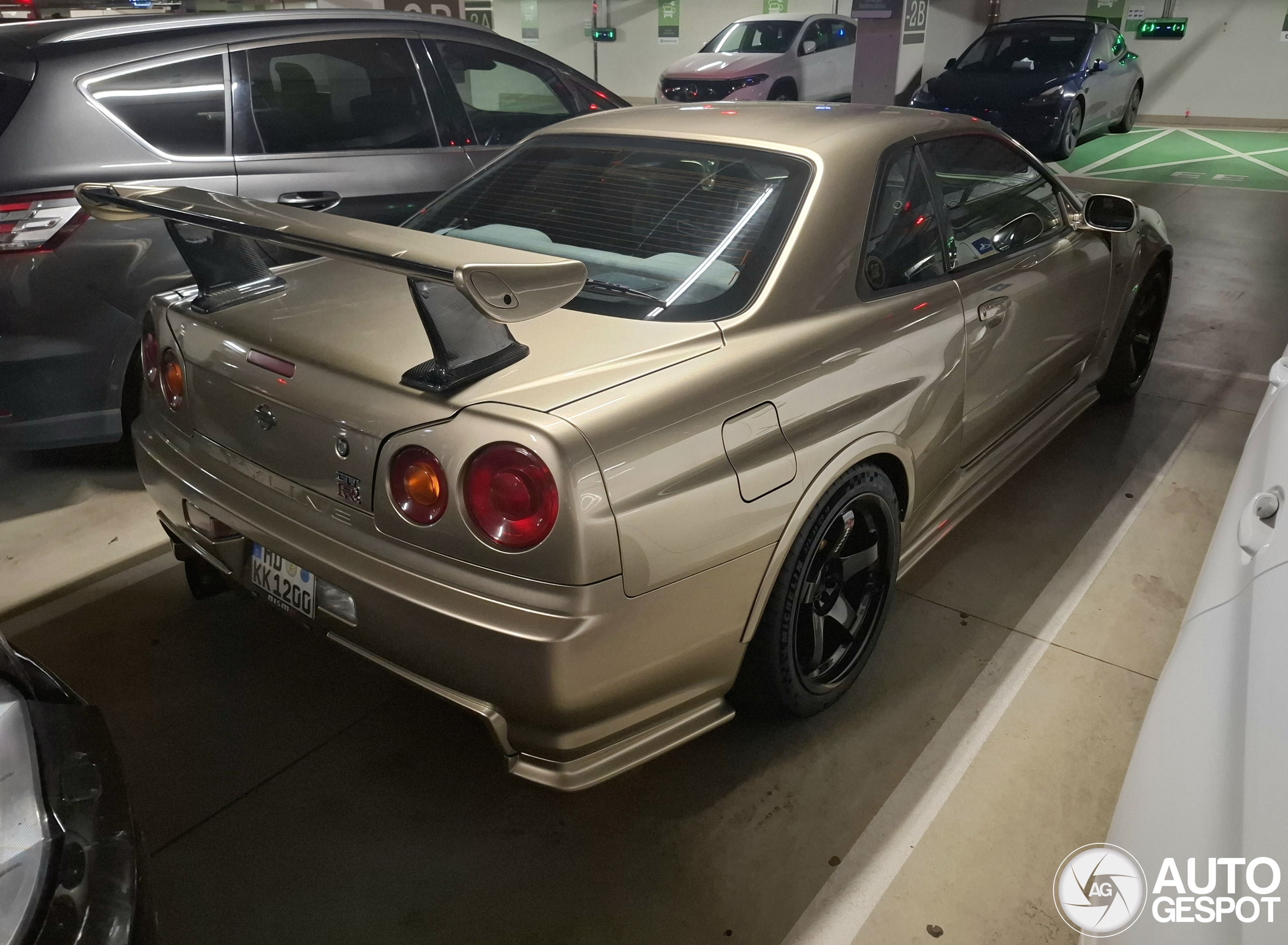 Nissan Skyline R34 GT-R NISMO S-tune