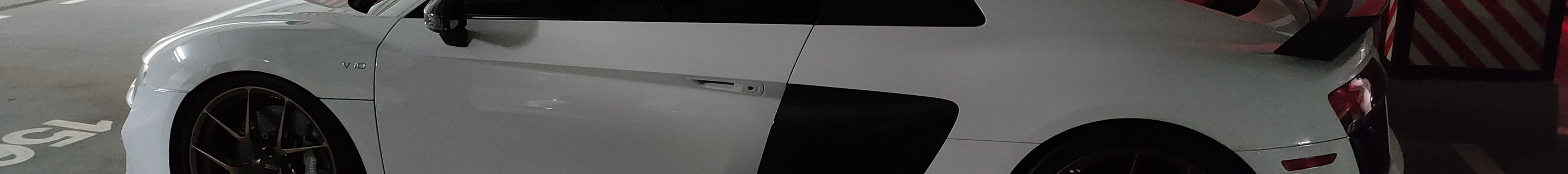 Audi R8 V10 Plus 2015