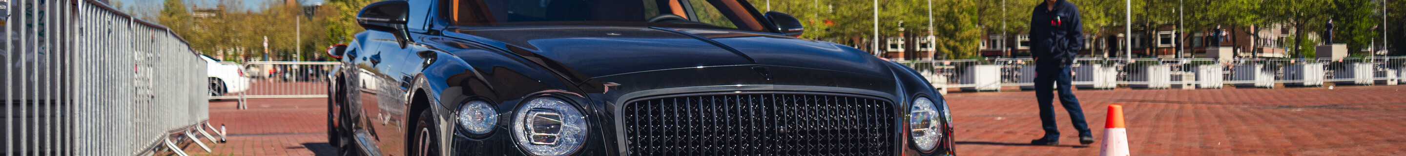 Bentley Flying Spur V8 2021