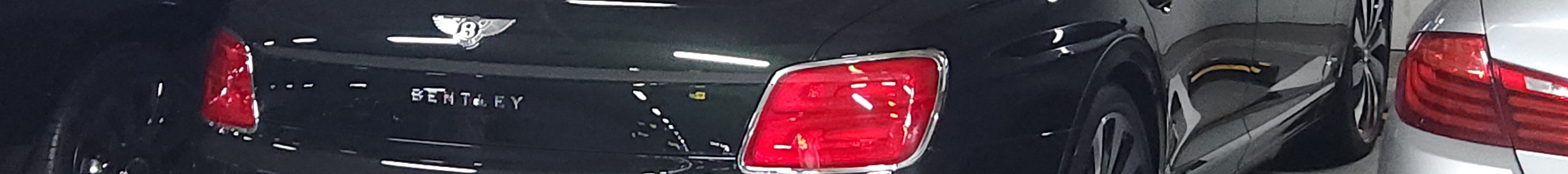 Bentley Flying Spur V8 Azure