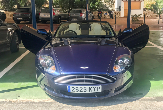 Aston Martin DB9 Volante