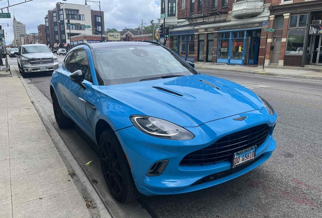 Aston Martin DBX