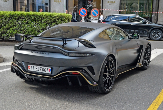 Aston Martin V12 Vantage 2023