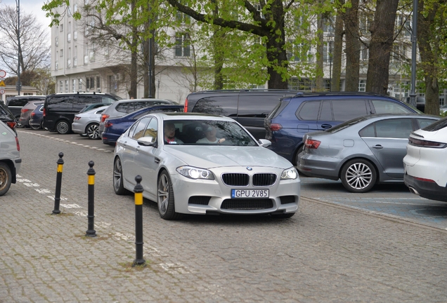 BMW M5 F10 2011