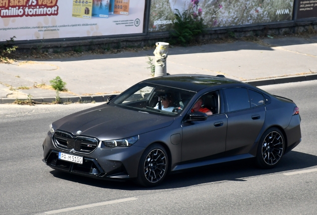BMW M5 G90