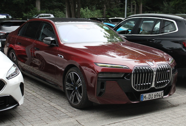 BMW M760e xDrive