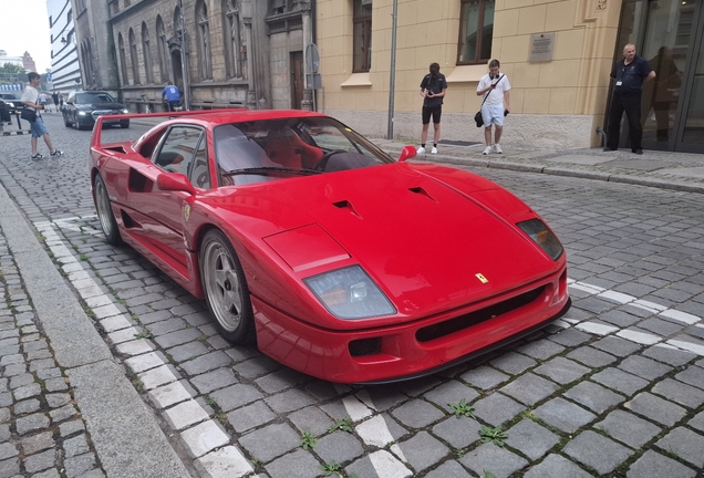 Ferrari F40