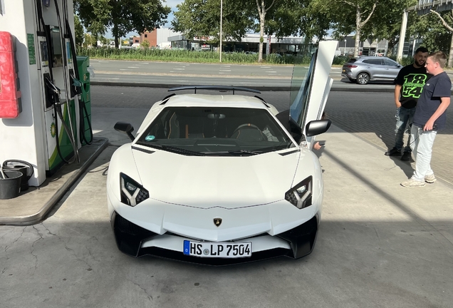 Lamborghini Aventador LP750-4 SuperVeloce
