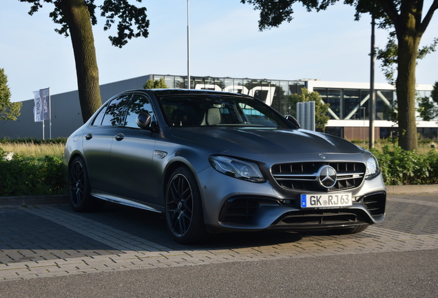 Mercedes-AMG E 63 S W213