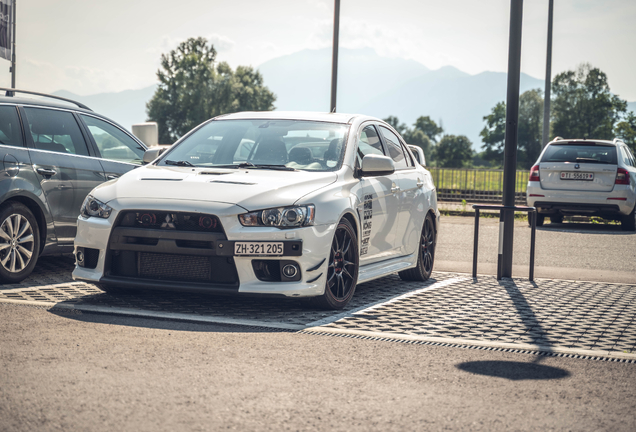 Mitsubishi Lancer Evolution X