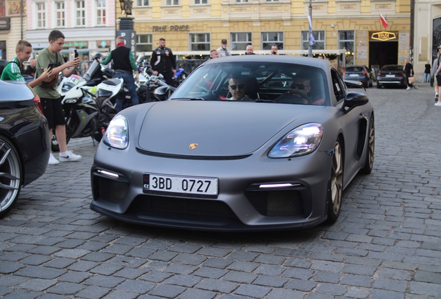 Porsche 718 Cayman GT4