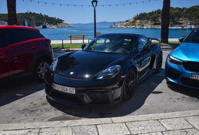 Porsche 718 Cayman GT4