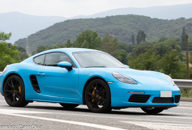 Porsche 718 Cayman S